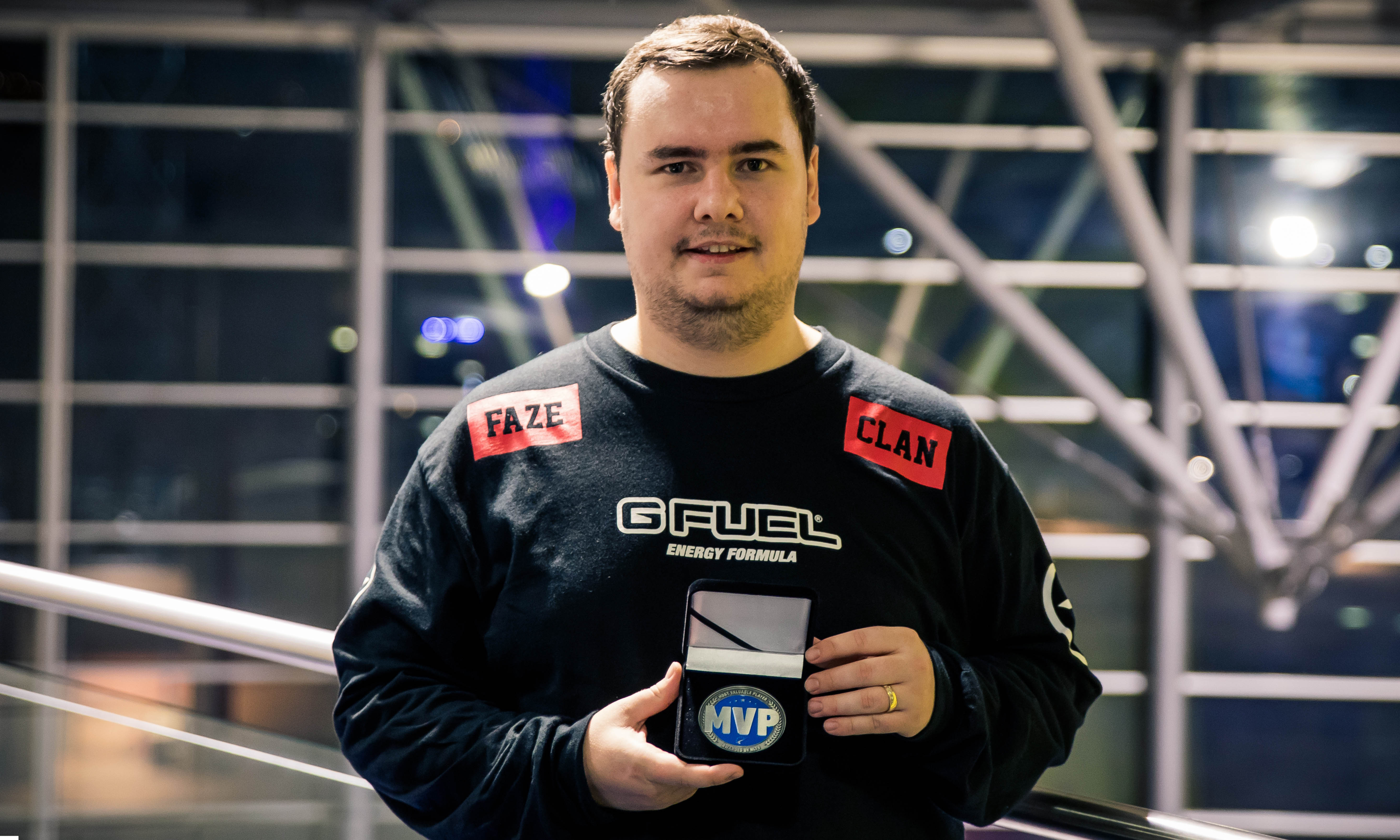 LPL赛事官网更新BLG大名单：前RNG打野Wei赫然在列！