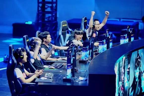 【lpl战报】JDG 2-0 LNG：369状态拉满二连MVP JDG成功零封LNG